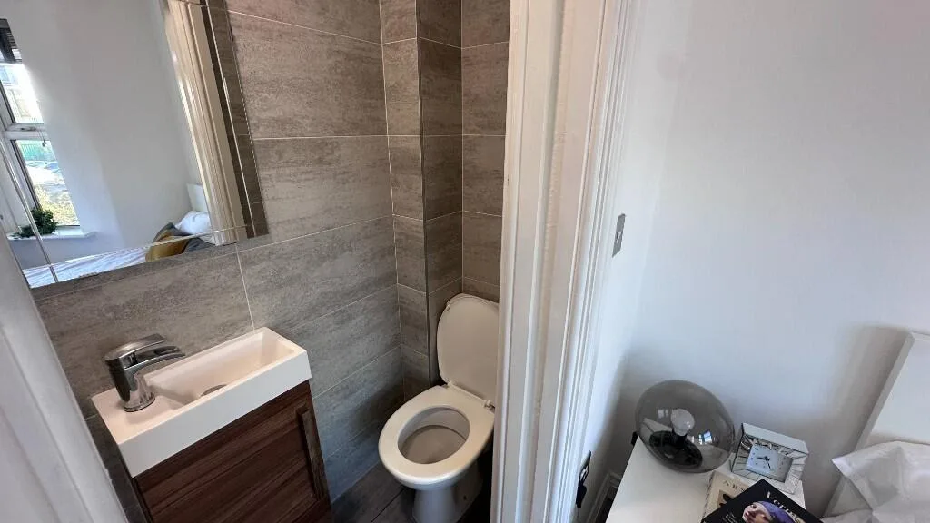 1 bedroom house share for rent