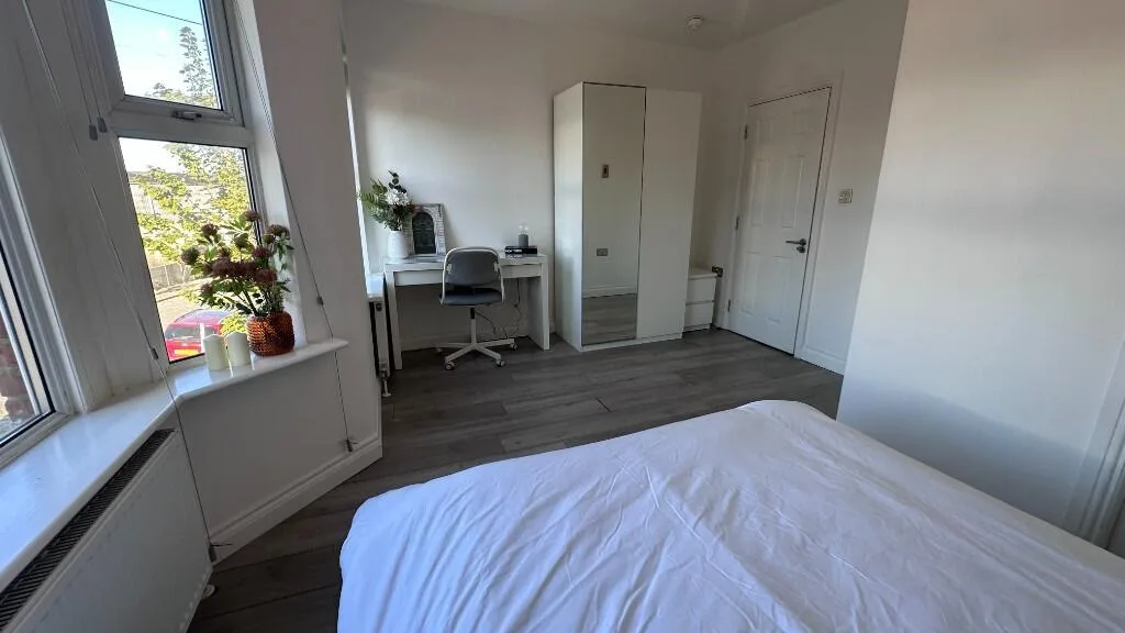 1 bedroom house share for rent