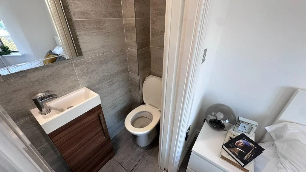1 bedroom house share for rent