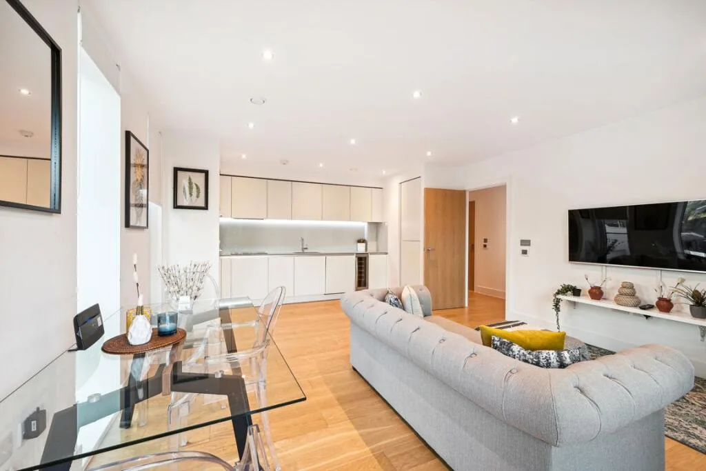 2 bedroom flat for rent