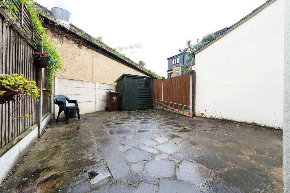 2 bedroom terraced house for rent