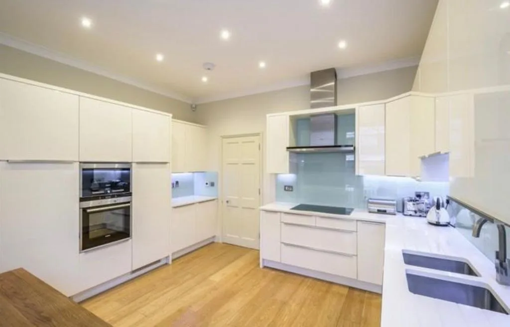 3 bedroom flat for rent