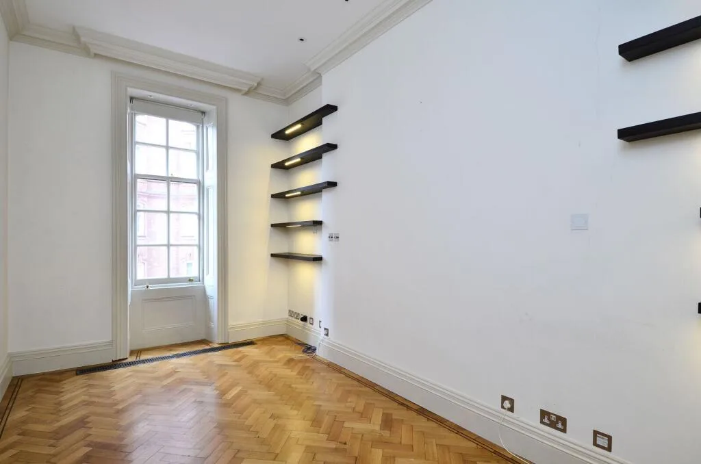 4 bedroom flat for rent