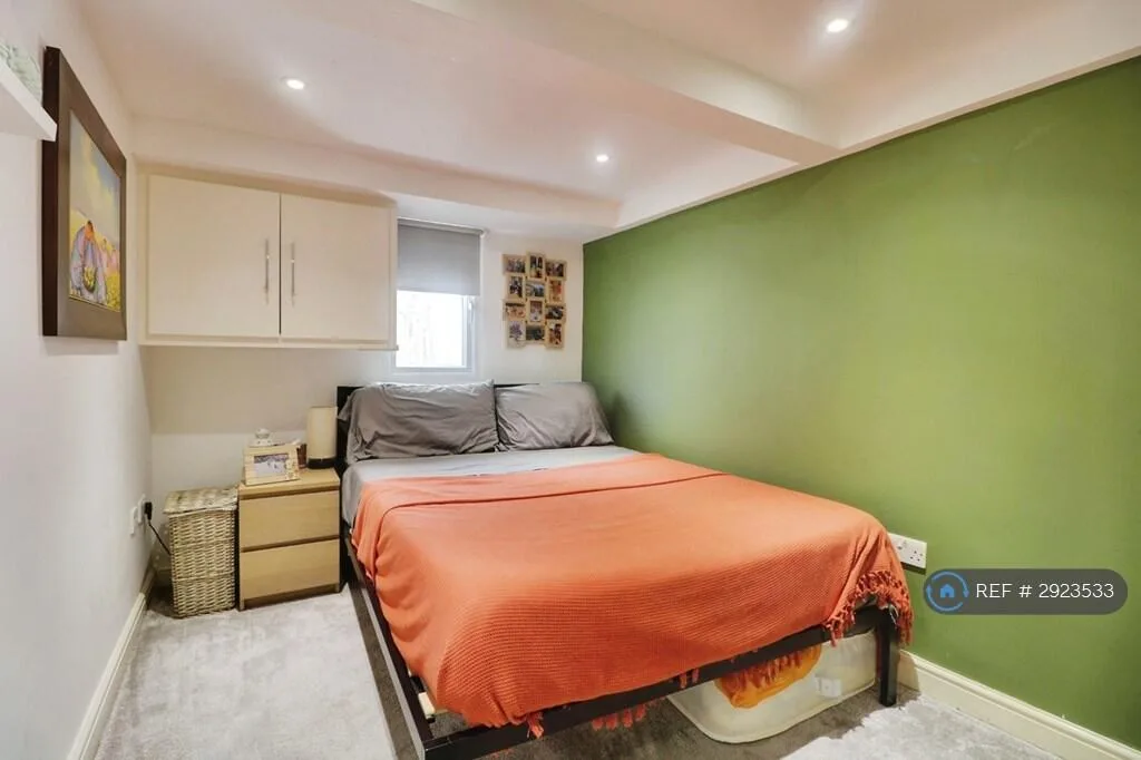 3 bedroom flat for rent