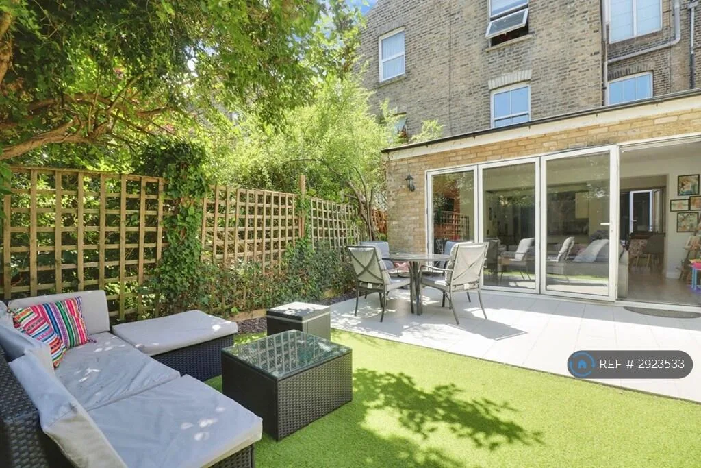3 bedroom flat for rent