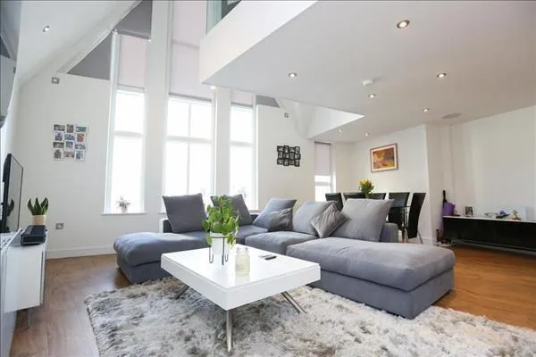 3 bedroom flat for rent