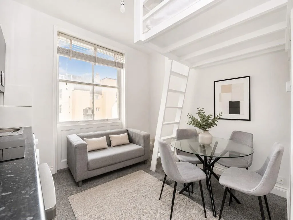 Studio flat for rent