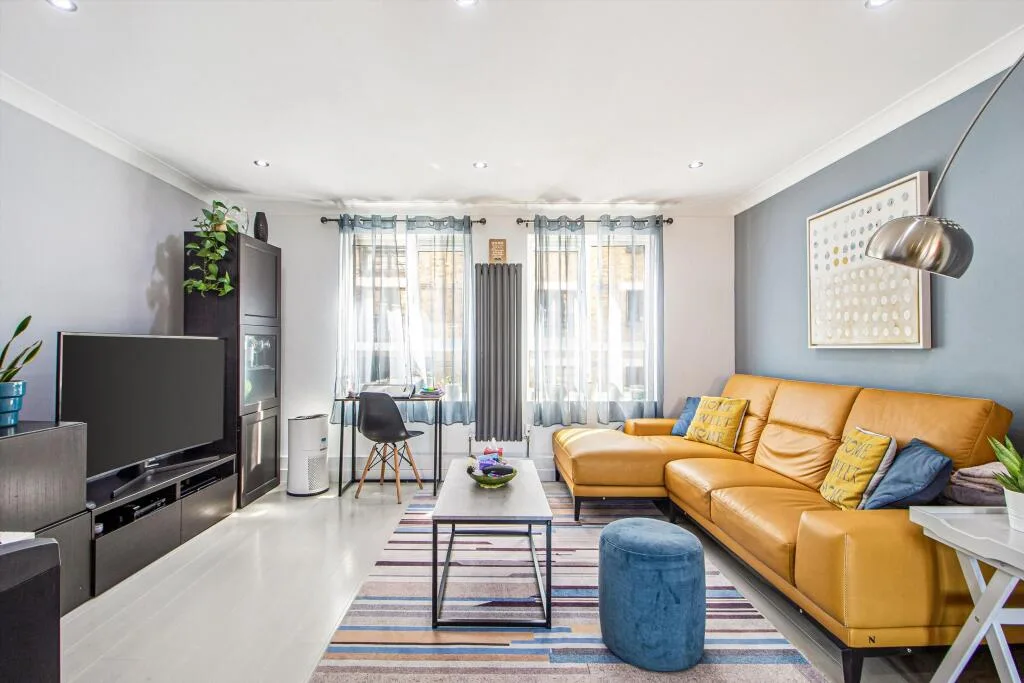 3 bedroom flat for rent