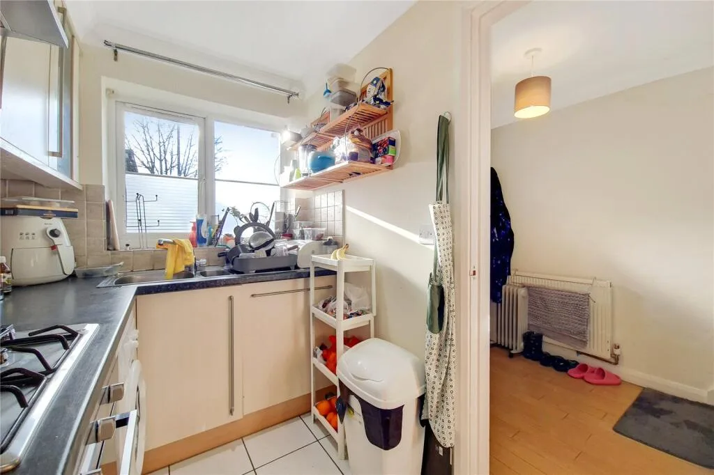 2 bedroom house for rent