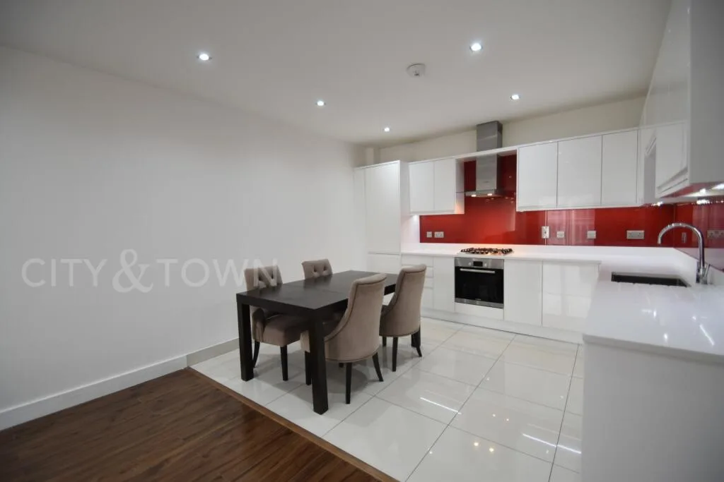 3 bedroom apartment for rent