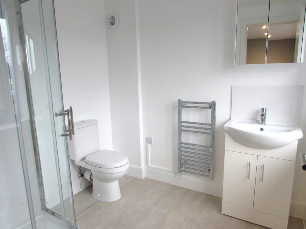 1 bedroom end of terrace house for rent