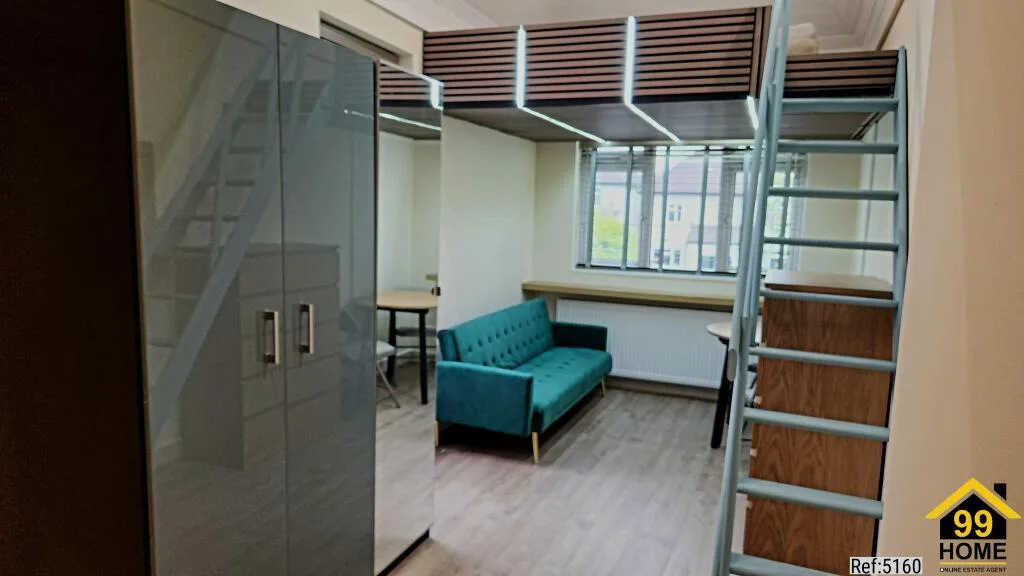 Studio flat for rent