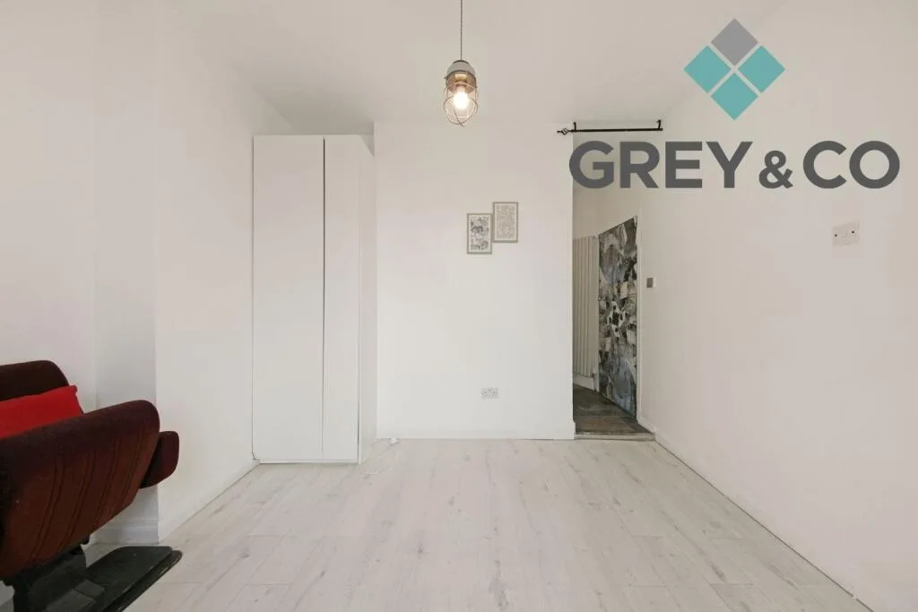 2 bedroom ground floor maisonette for rent