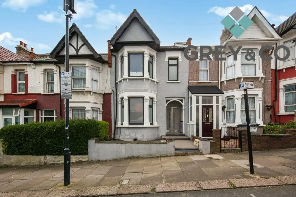 2 bedroom ground floor maisonette for rent
