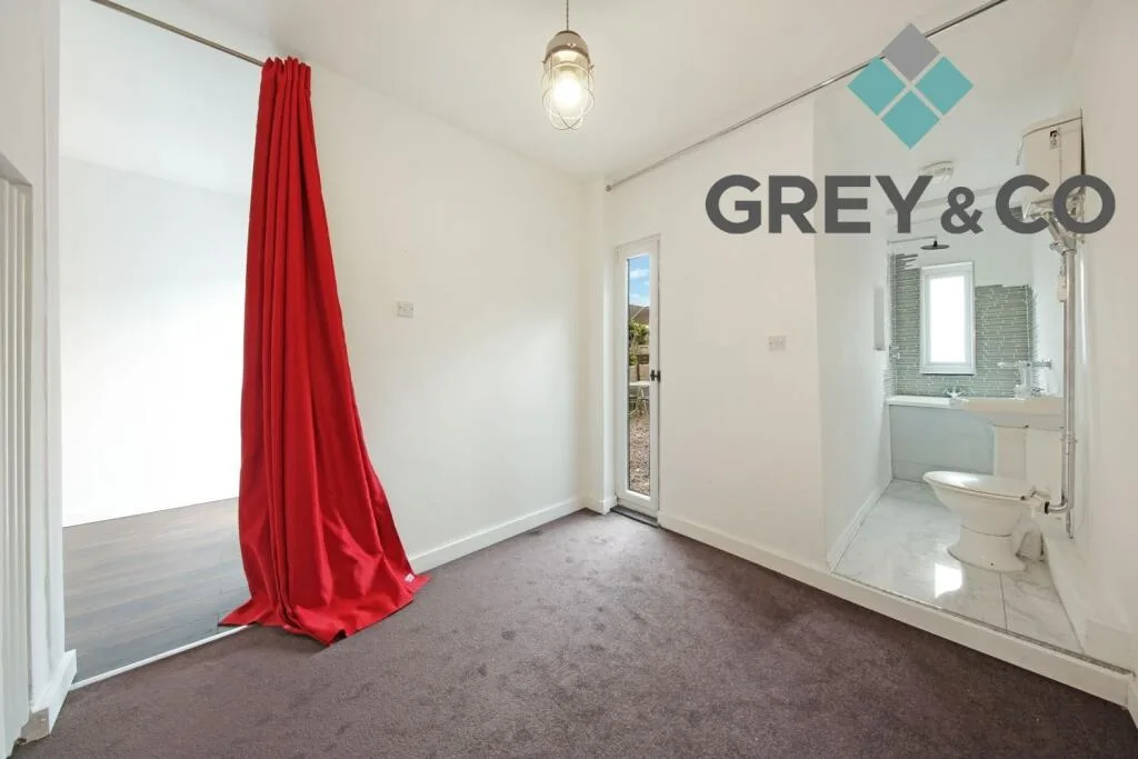 2 bedroom ground floor maisonette for rent