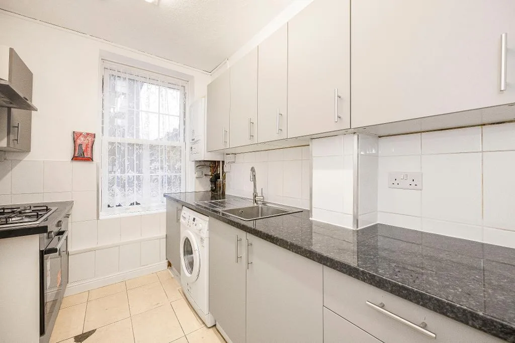 1 bedroom flat share for rent