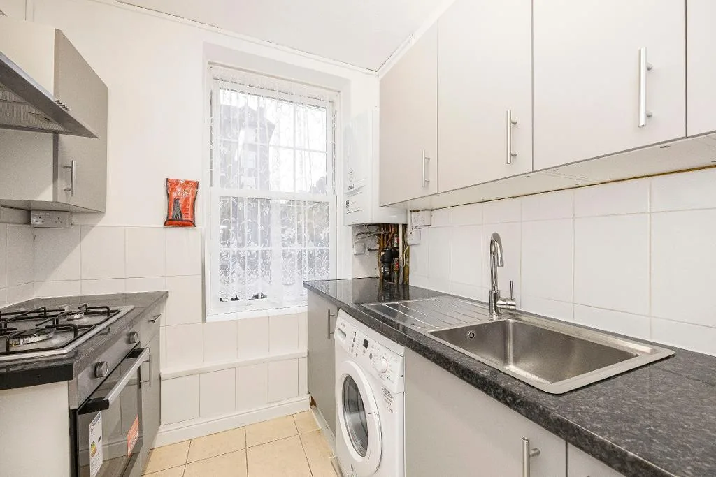 1 bedroom flat share for rent