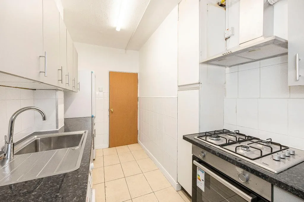 1 bedroom flat share for rent