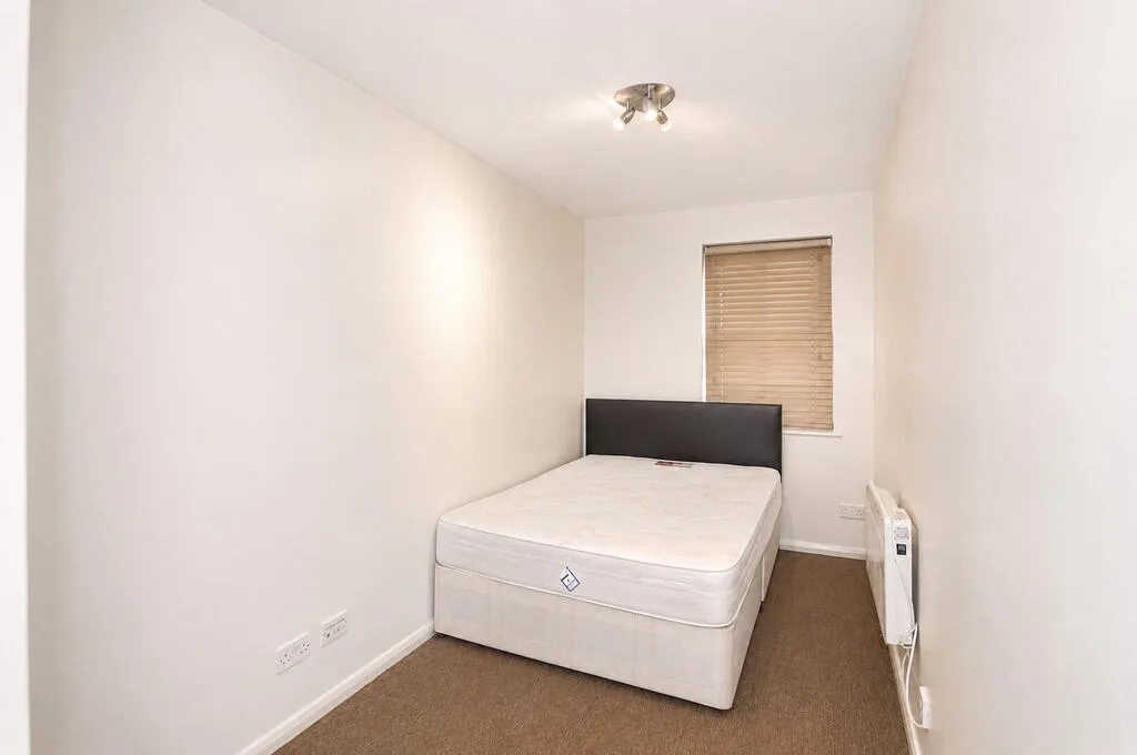 2 bedroom ground floor flat for rent