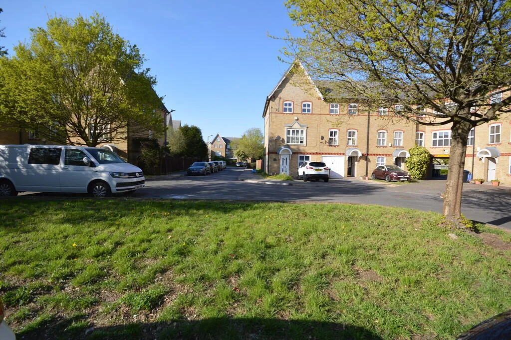 2 bedroom ground floor flat for rent