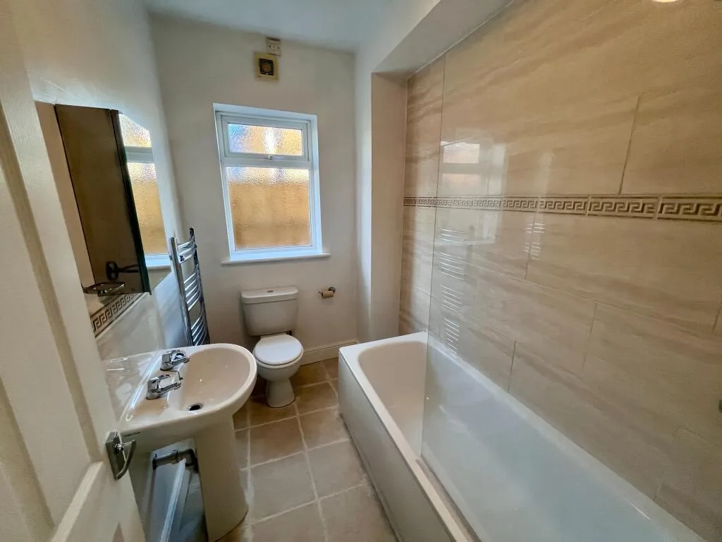 2 bedroom flat for rent