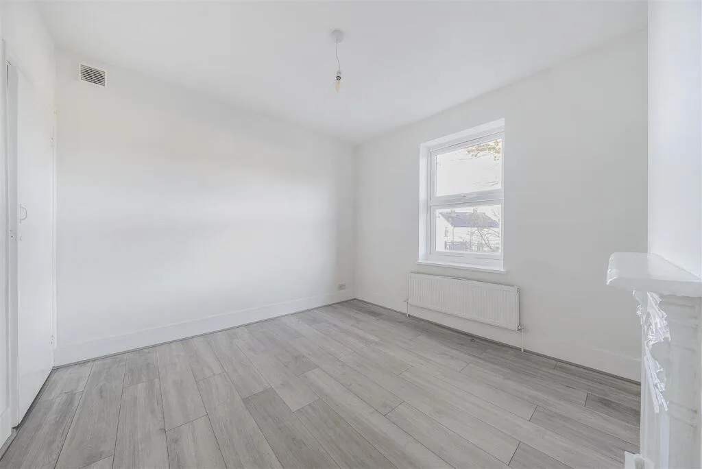 2 bedroom semi-detached house for rent