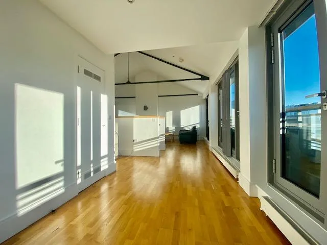 2 bedroom duplex for rent