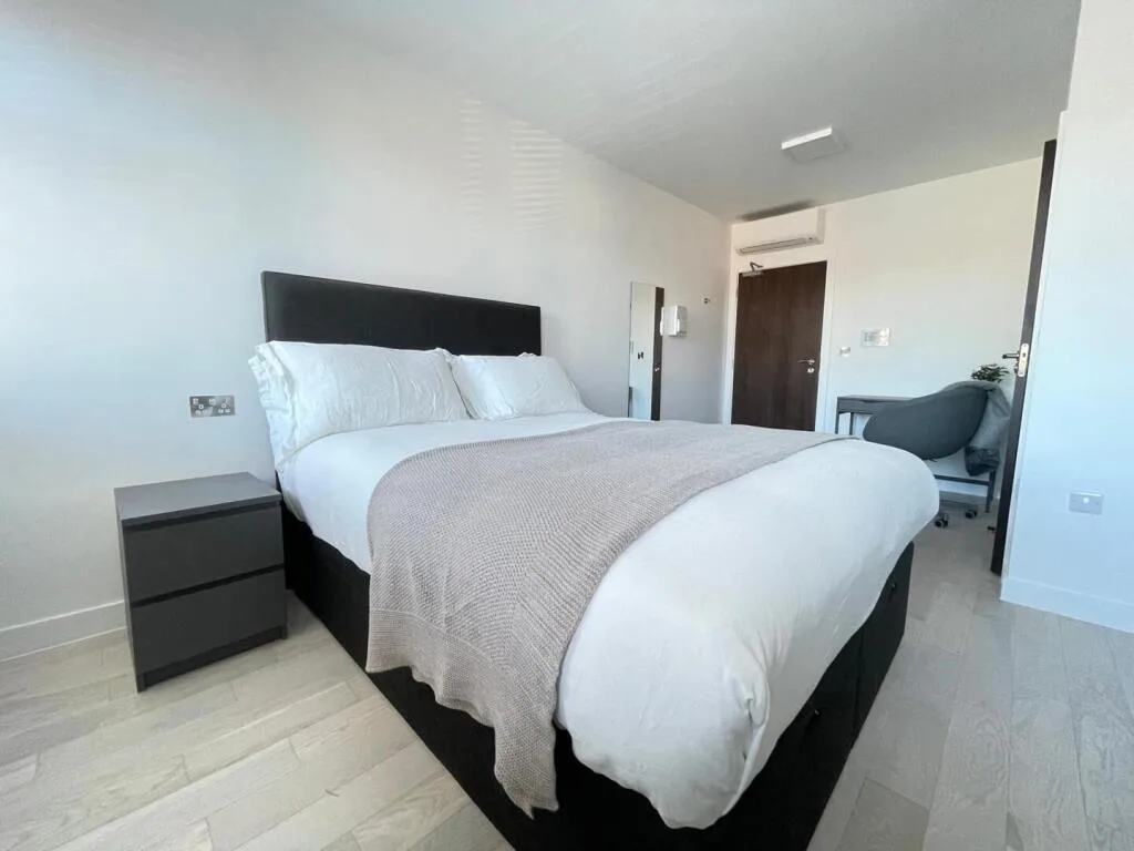 1 bedroom house share for rent