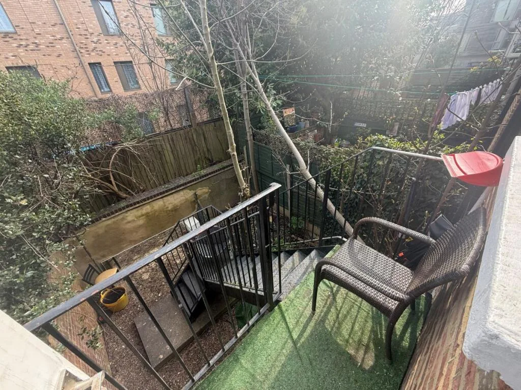 1 bedroom house share for rent