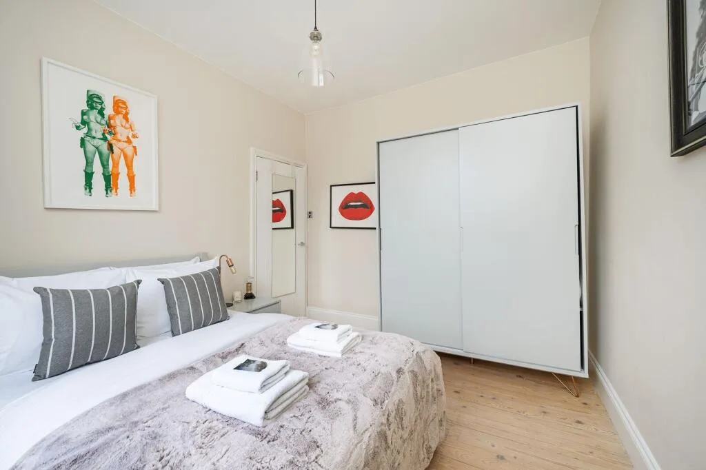 2 bedroom house for rent