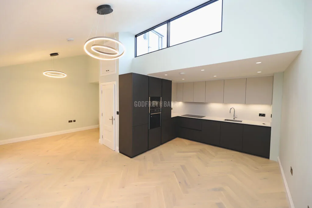 3 bedroom semi-detached house for rent