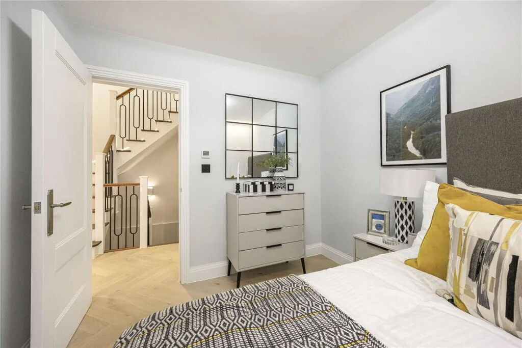 3 bedroom semi-detached house for rent