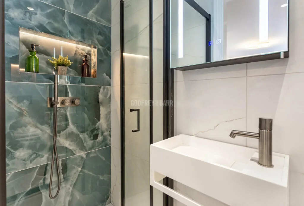 3 bedroom semi-detached house for rent