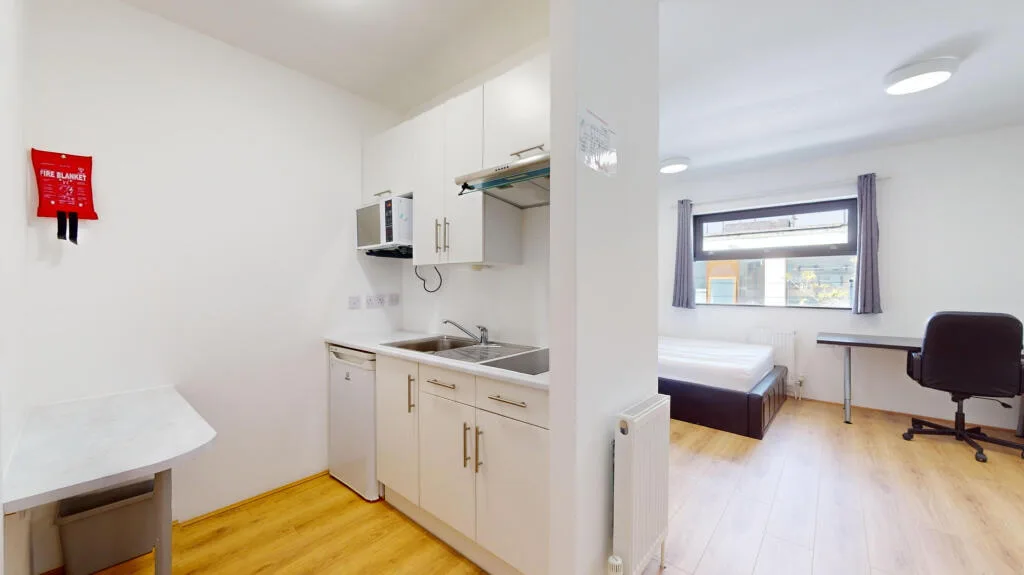 Studio flat for rent