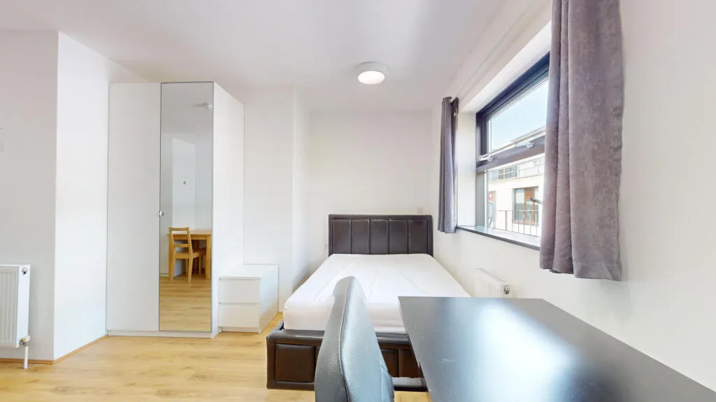 Studio flat for rent