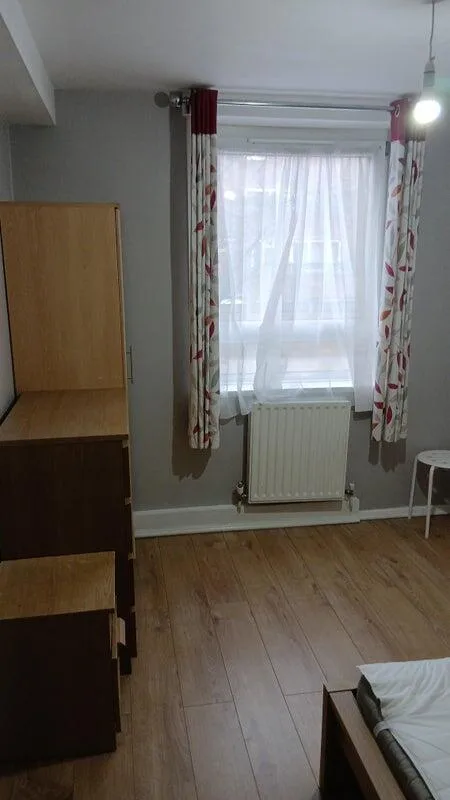 1 bedroom flat share for rent