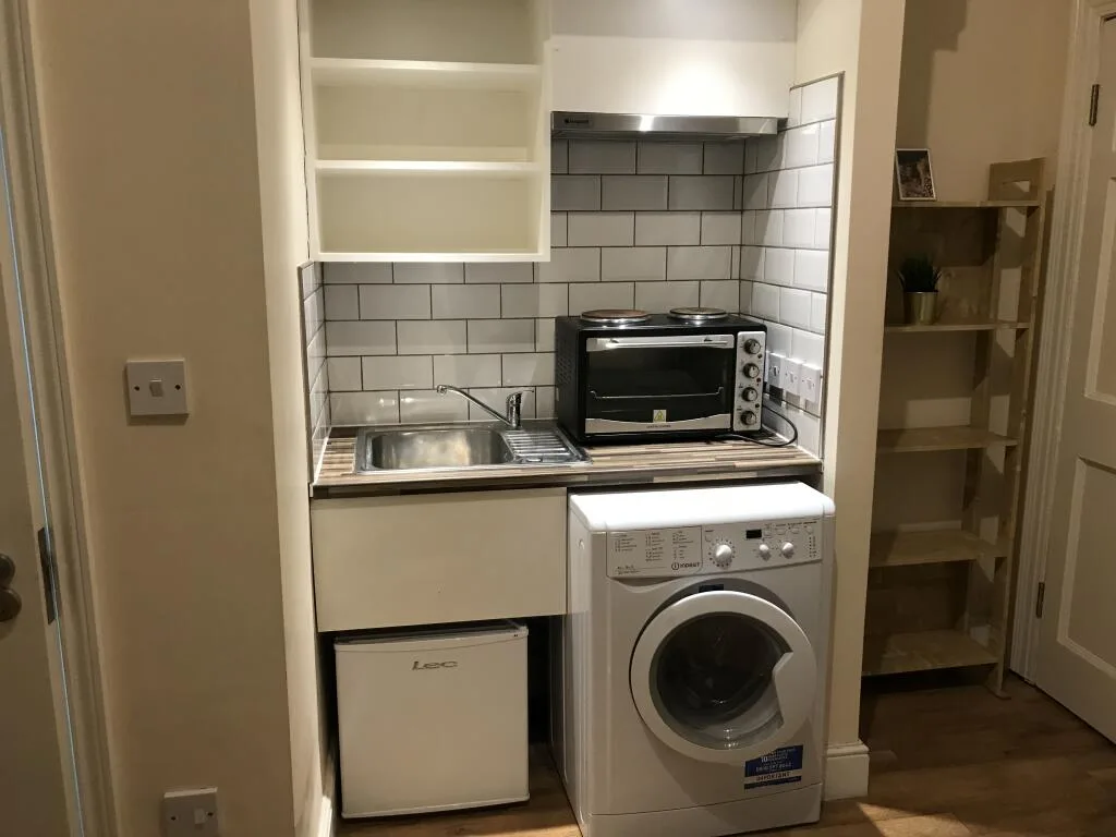Studio flat for rent