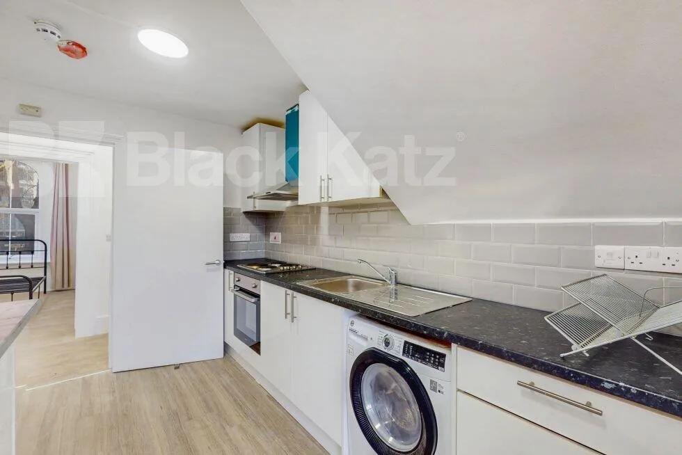3 bedroom flat for rent