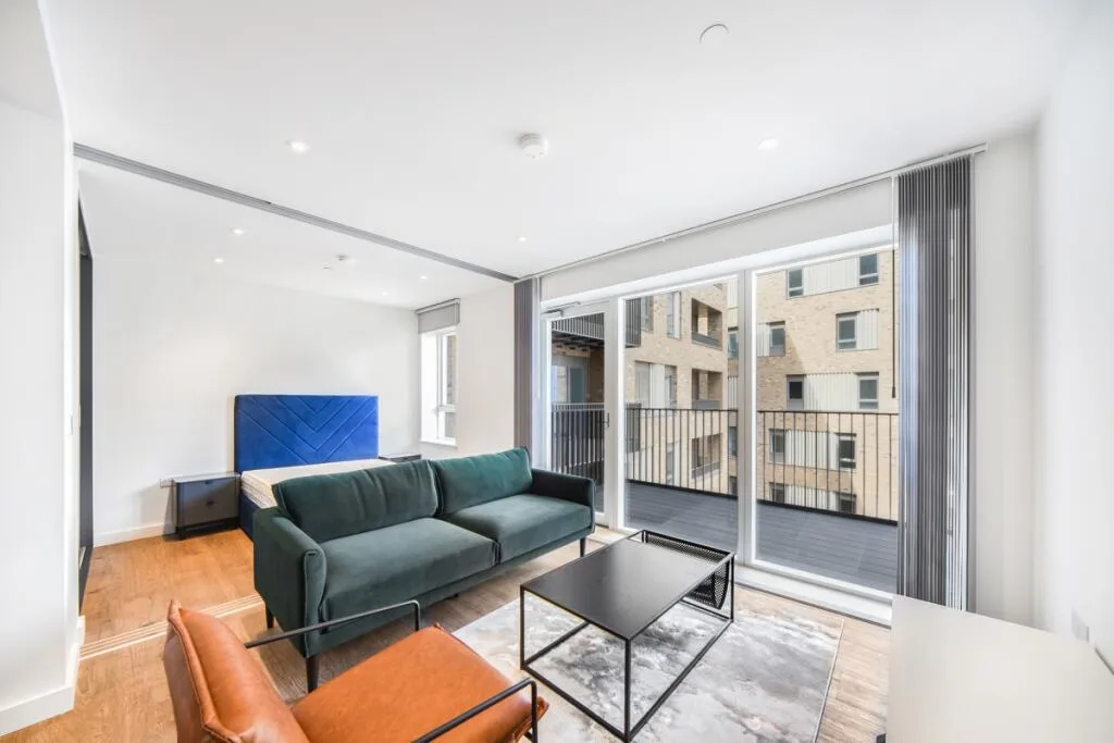 Studio flat for rent