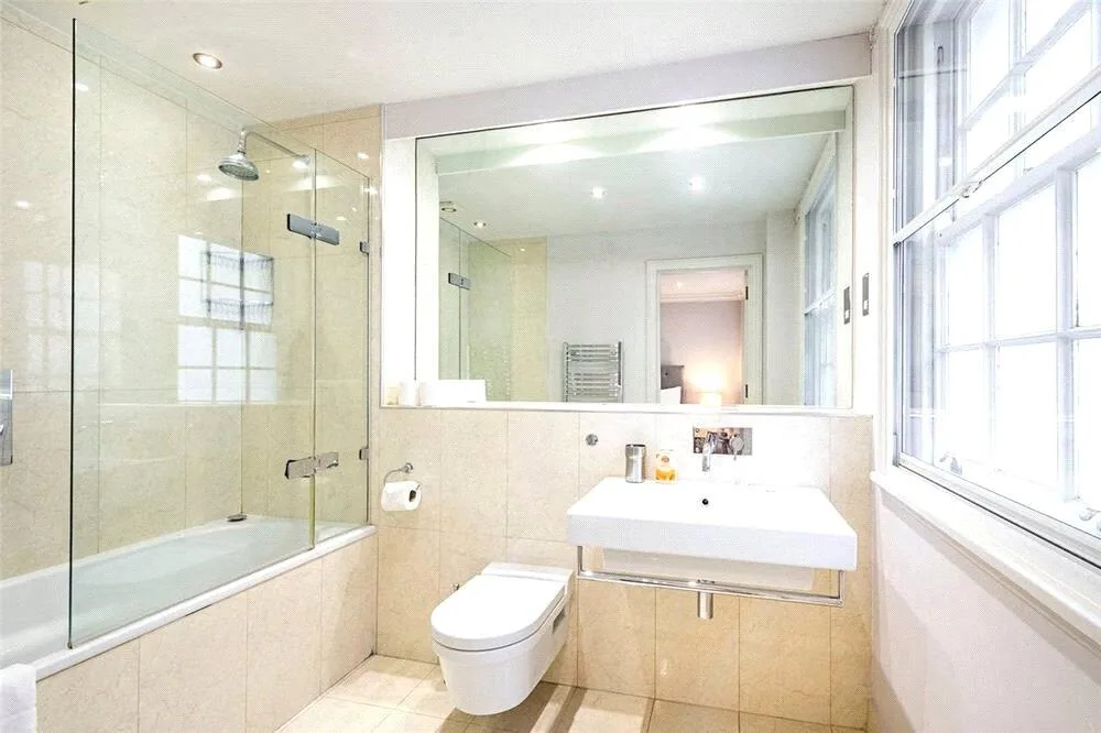 2 bedroom mews property for rent