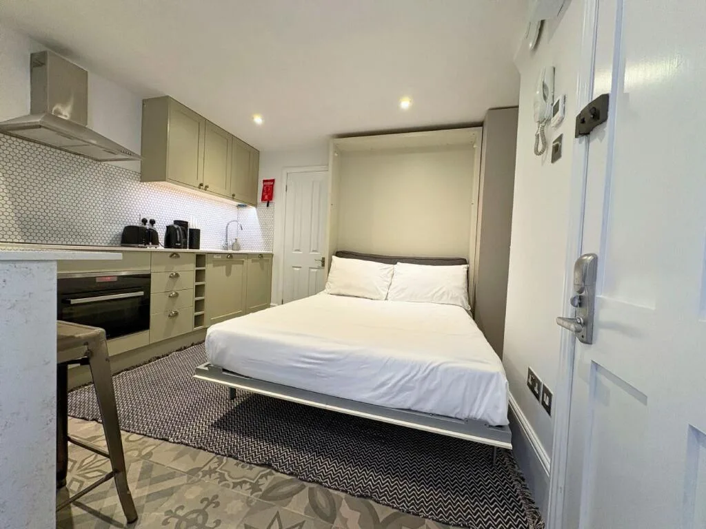 Studio flat for rent