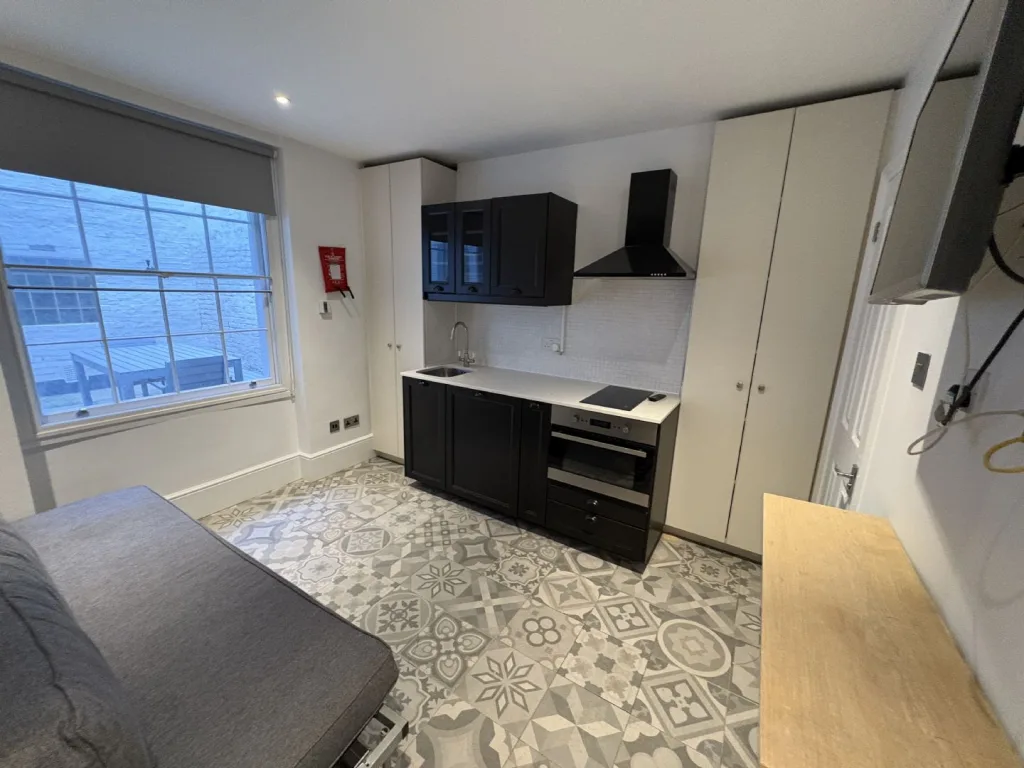 Studio flat for rent