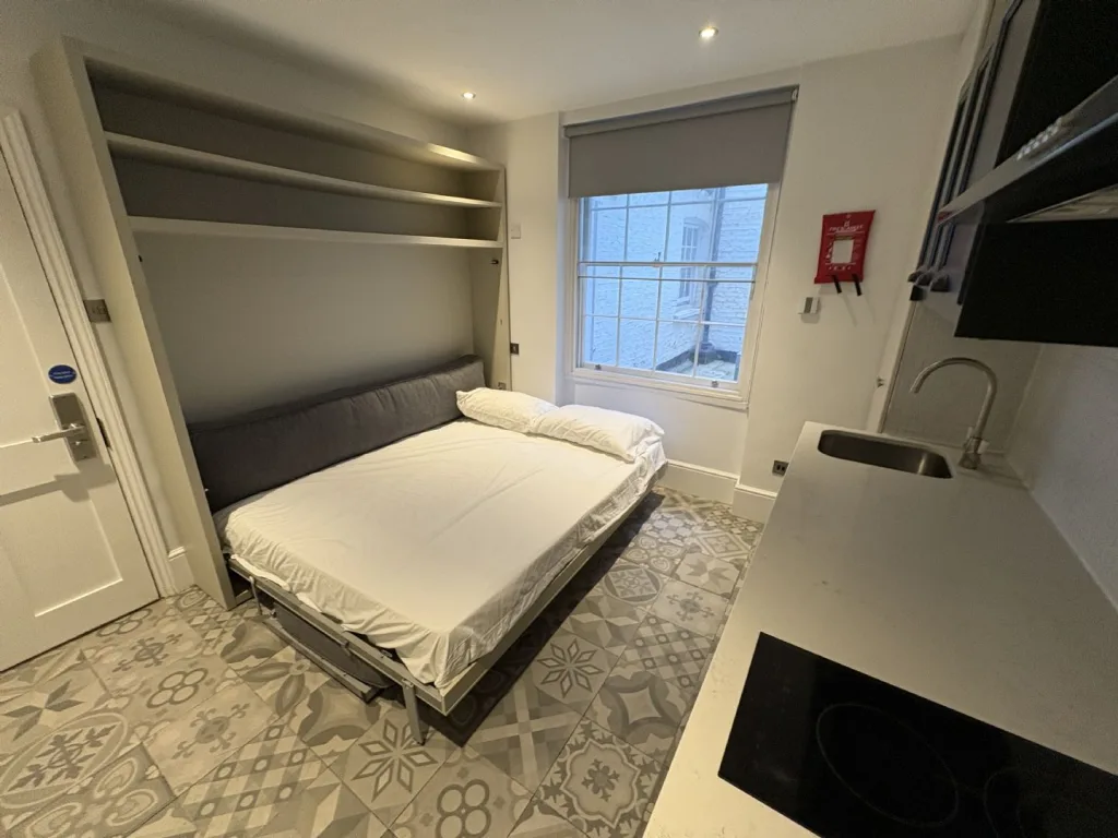 Studio flat for rent