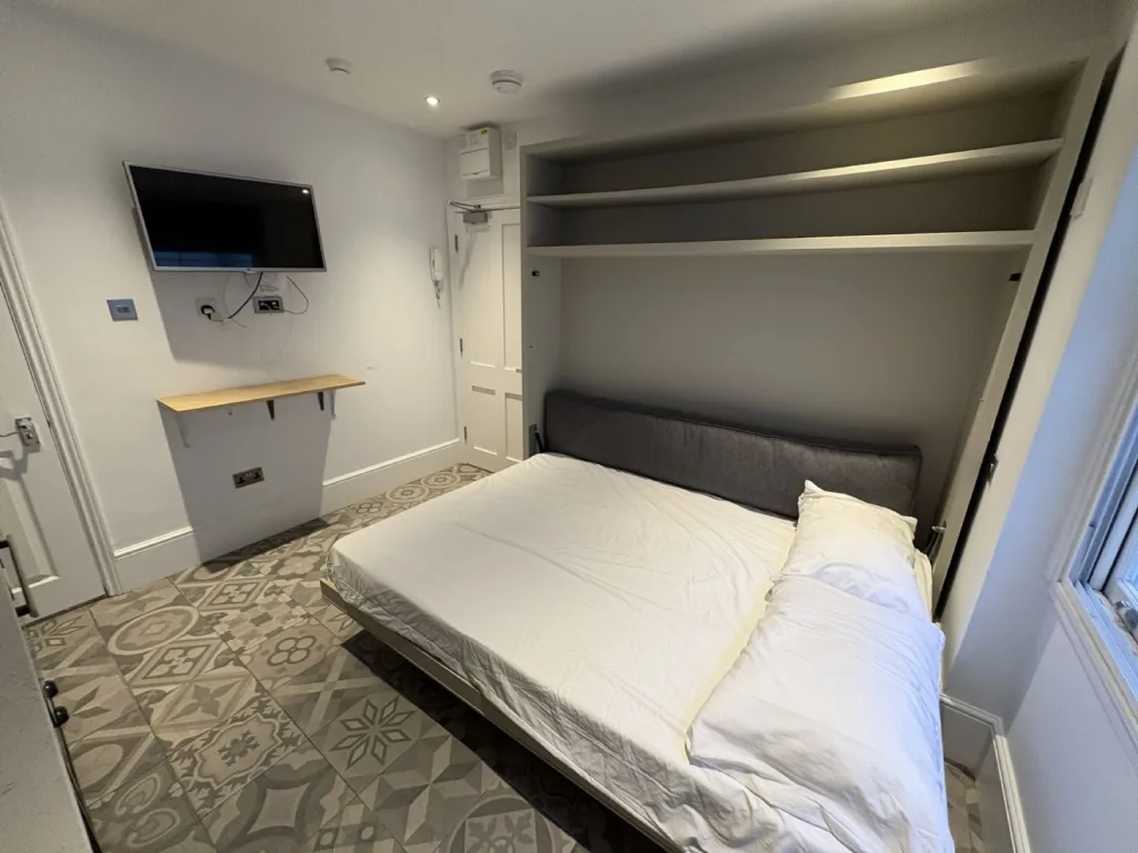 Studio flat for rent