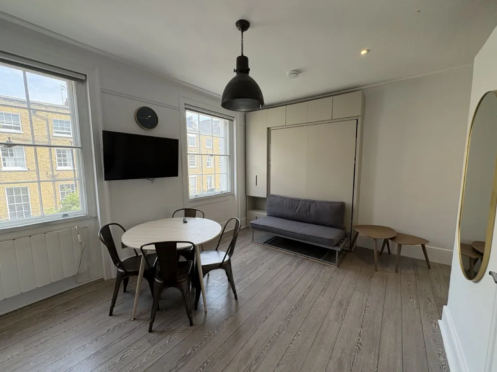 Studio flat for rent
