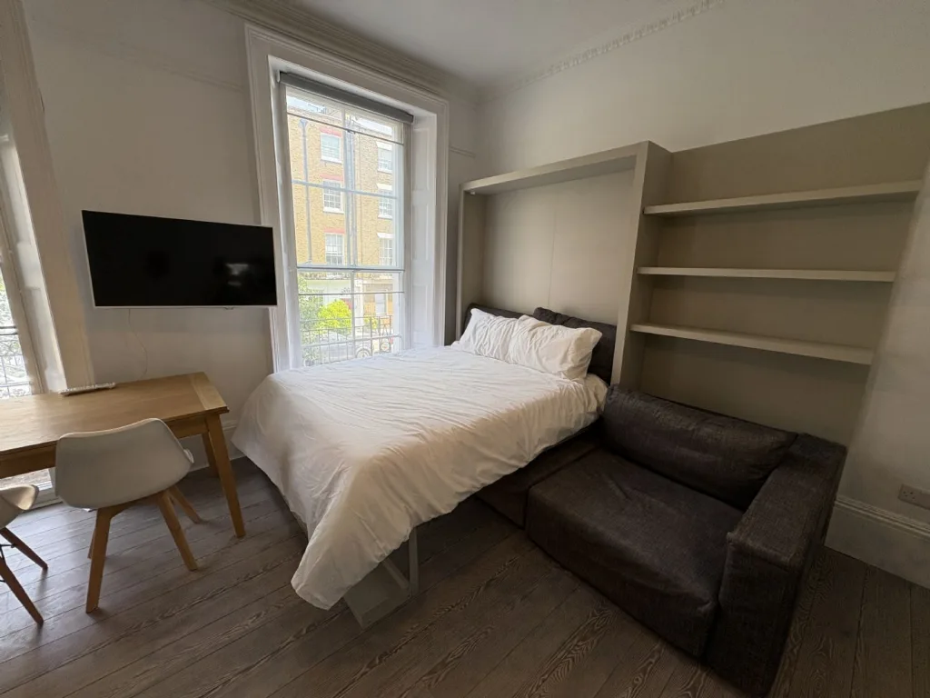 Studio flat for rent