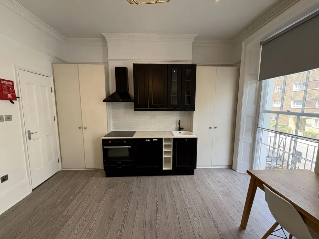 Studio flat for rent