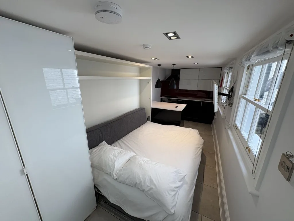 Studio flat for rent
