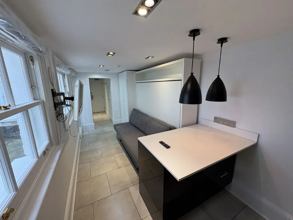 Studio flat for rent