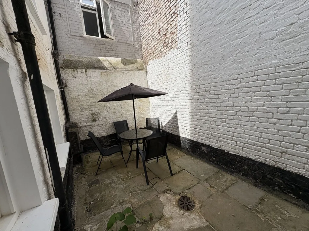 Studio flat for rent